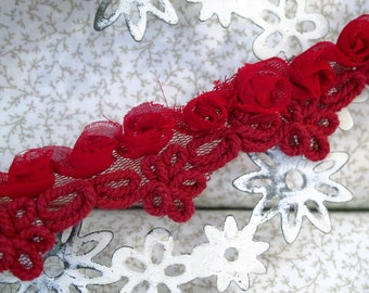 Flower border lace red