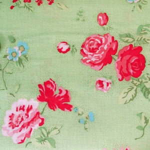 Patchwork fabric roses image 2