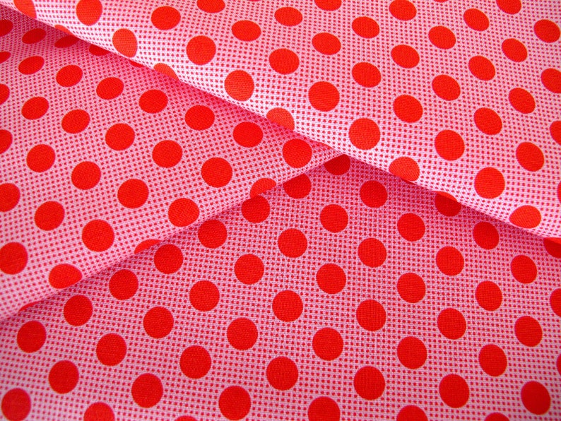 Tilda fabric dots red image 3