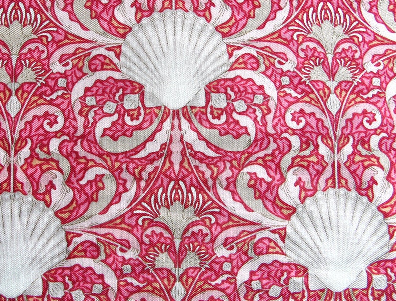 Tilda fabric Cotton Beach shell image 1