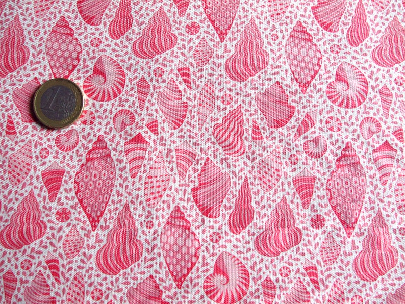 Tilda fabric Cotton Beach shells image 2