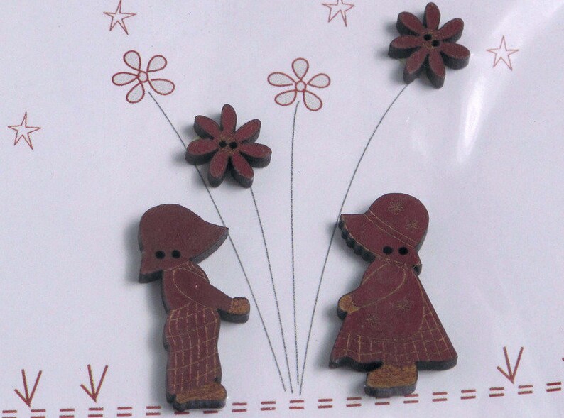 Wooden button decorative button flowers children's buttons red image 1