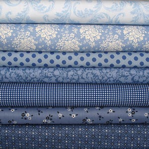 Fabric bundle with floral and polka dot patchwork cotton, 7 fabrics each 25 x 55 cm