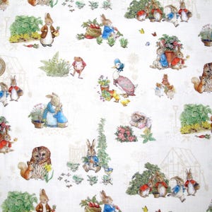 Tessuto patchwork, in cotone, venduto al metro, con motivo Peter Rabbit per bambini, 25 x 110 cm.