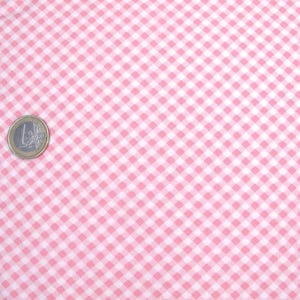 Könnte beinhalten: Rosa-weißes Gingham-Gewebe mit kleinem Rautenmuster.