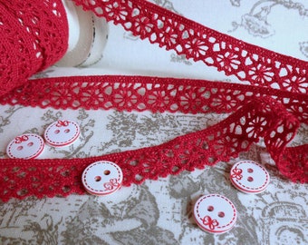 Crochet border red (1.50 EUR/meter) 2 m