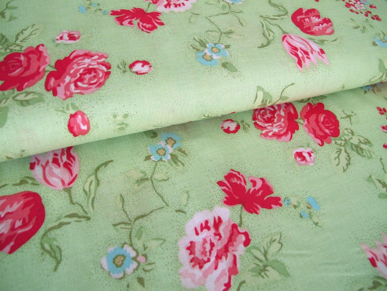 Patchwork fabric roses image 3