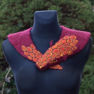 Felted Spotted Garnet Dragon scarf/ Wool stole shaped like dark red dragon/ Shrug for fantasy lovers/Cosplay/ Fantastic beast/ Made to order