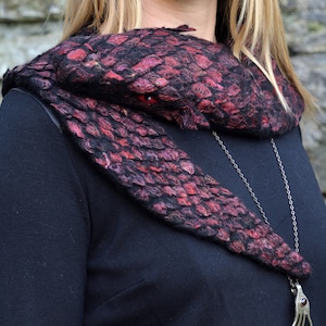 Felted Dark Ruby Dragon scarf/ Wool stole shaped like red winged dragon/ Shrug for fantasy lover/ Fantastic beast/ Cosplay/ Made to order