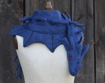 Felted Cobalt Rocky Spiked Dragon scarf/ Wool stole shaped like winged dragon/ Shrug for fantasy lover/ Fantastic beast/ Cosplay/Stage prop