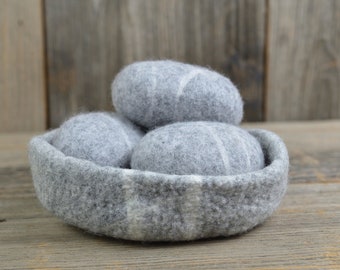 Felted pebbles in bowl / Set of 3 wool stones in a pan / Decorative stones / Soft stones to relieve stress / Loft style / Scandinavian style