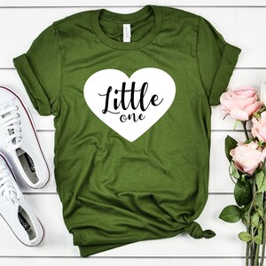 Little One Ddlg Shirt, - Super Soft 100% Cotton T-shirt With Short Sleeves and Crew Neckline in Olive Color. Available sizes: XS, S, M, L, XL, 2XL, 3XL*.