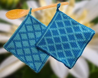 1 PAIR of crocheted potholders, thermal stitch, double-face look, kitchen utensil, kitchen, cooking, trivet, cotton, modern, gift