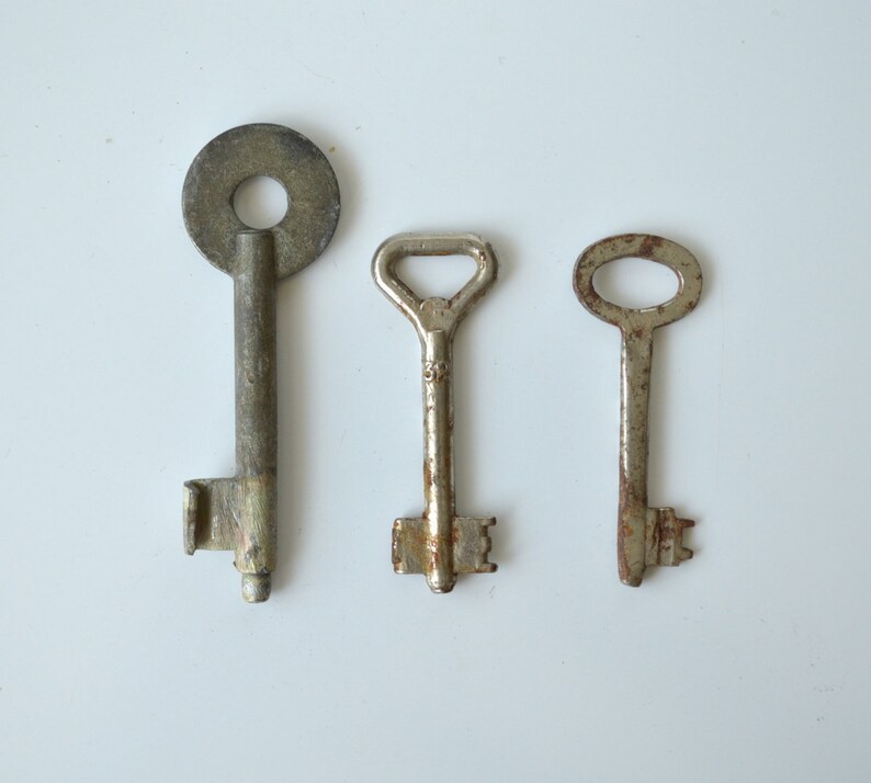 Soviets farmhouse decor Antique Rusty Metal keys Set of 3 vintage skeleton keys Russian collectibles mid century| Masculine decor