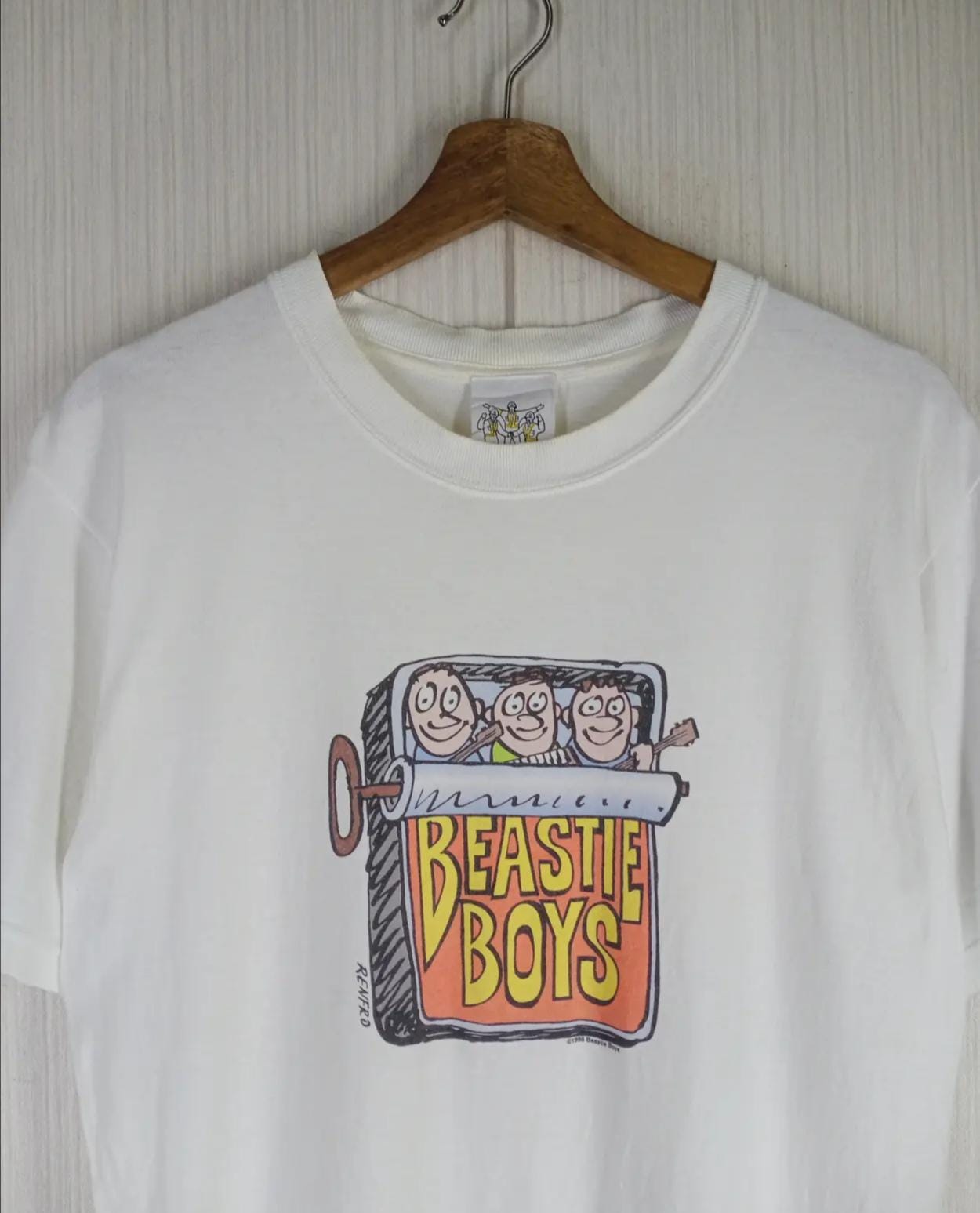 Very Rare !!! Vintage 1998 Beastie Boys Hello Nasty Tshirt Size M