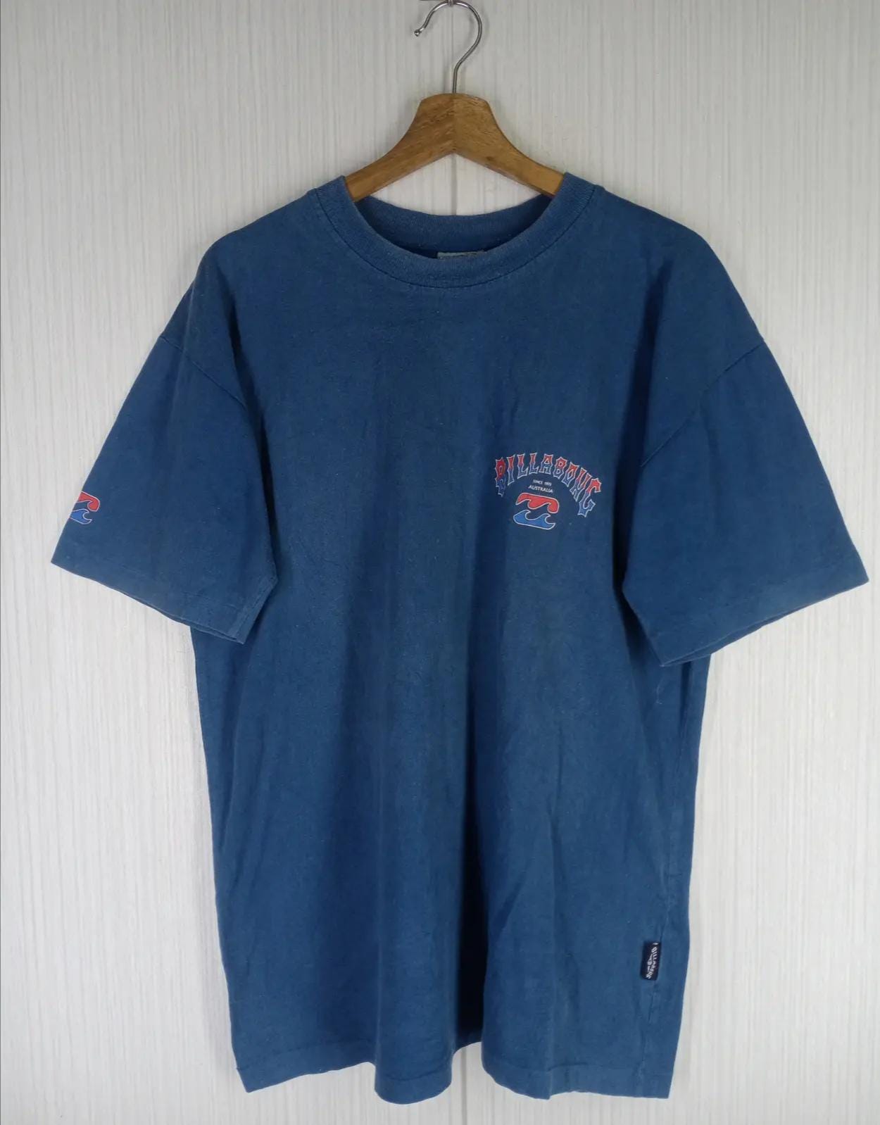 RARE!!! Vintage 90s BILLABONG Since 1973 Australia Big Logo Tshirt