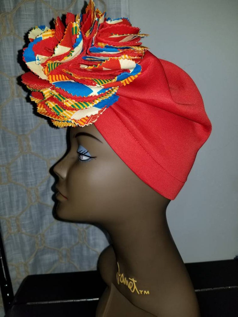 Maame Comforts Auto gele hat