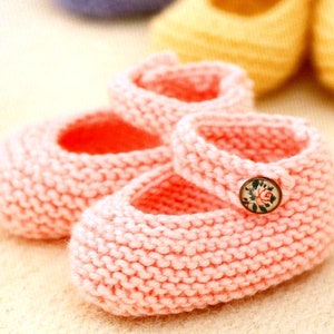 RETIREMENT SALE *** Vintage Knitting Pattern Simple Baby Shoes Mary Janes Booties Baby Shower Gift Christening Newborn-6mths garter stitch