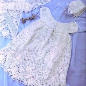 RUHESTANDSVERKAUF ** Vintage Häkel und Strickanleitung PDF Baby Tauf-Set Kleid Mütze und Erbstück Schal Filet Lace
