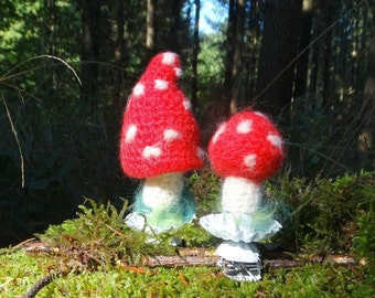 2 toadstools Christmas decoration crocheted with felt wool