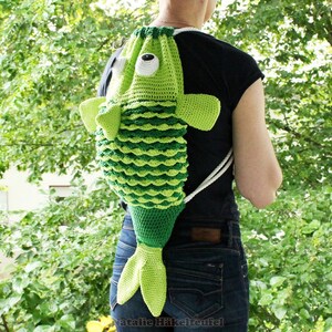 Fish Shape Backpack EN/DE Backpack