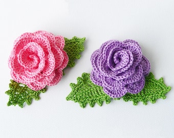 EN/DE Häkelblume Rose mit den Blättern (Gr. 4-5 cm)