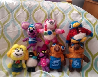 AC Custom Filzpuppen