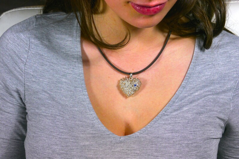 Silver Pendant Heart with Sapphire Cabochon image 3