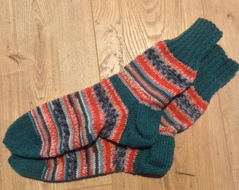 Warme Socken aus Sockenwolle Design by Arne und Carlos, Größe 39/40, handgestrickt