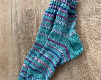 Warme Socken aus Sockenwolle in Größe 38