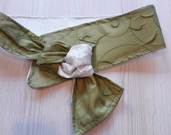 Taffeta belt embroidery vine.  Lime green - White