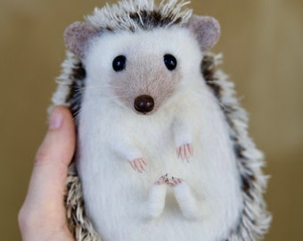 HEDGEHOG, felt hedgehog, wool animal, needle felted, felted figurine, mohair teddy