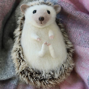 HEDGEHOG, felt hedgehog, wool animal, needle felted, felted figurine, mohair teddy image 5