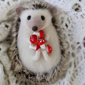 HEDGEHOG, felt hedgehog, wool animal, needle felted, felted figurine, mohair teddy image 7