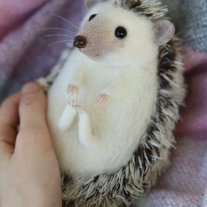 HEDGEHOG, felt hedgehog, wool animal, needle felted, felted figurine, mohair teddy image 3