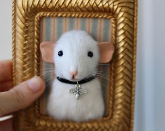 Ritratto di topo di peluche, decorazione di ratto, ratto imbalsamato, replica realistica di un animale domestico, dipinto in 3D