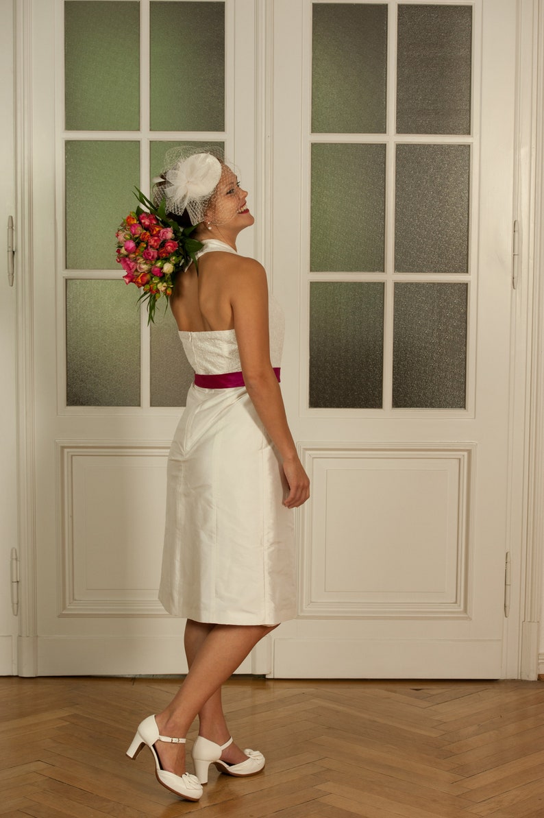 Robe de mariée avec halter longueur au genou image 2