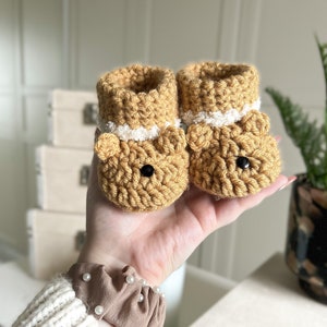 Bear Baby Booties - Custom - Crochet Baby Shoes - Woollen Boots - Custom Booties - New Baby Gift - Pregnancy Announcement - Unisex Baby