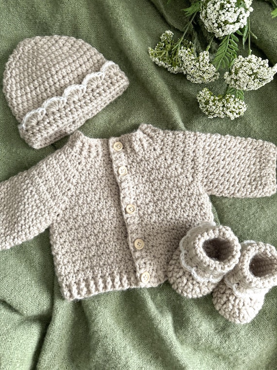 Tina's handicraft : baby crochet cardigan