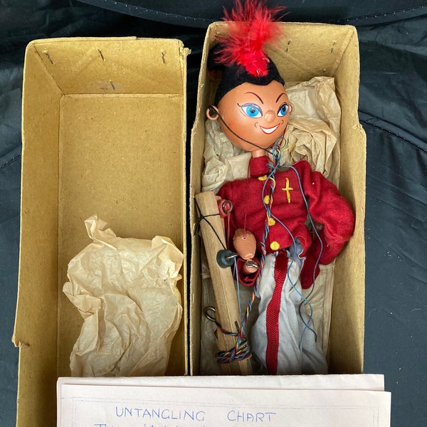 Pelham Puppet Fritzi soldier 1950s vintage marionette correct box with instructions Fritz