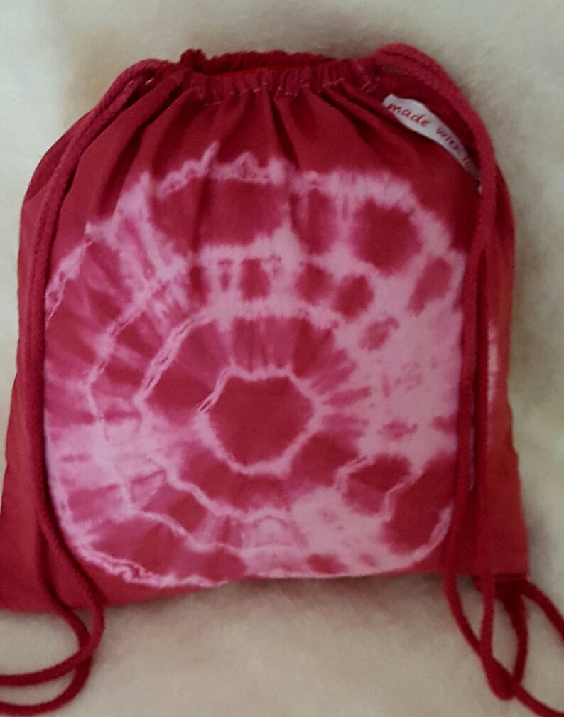 Grape batik gymnastic bag/Backpack 35 x 37 cm Claret image 3