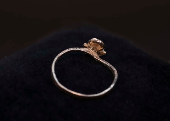 Really Pretty 14k Gold, Rose Ring - image 5