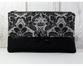 Ornamente - graue Abendtasche, elegante Clutch, schwarze Federmappe MissICED