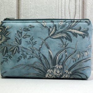 grau grüne Kosmetiktasche vintage Beautytasche, kleine Tasche Blüten Miss ICED Bild 2