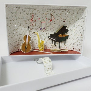 Money gift classical music image 1