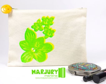 Pen / cosmetic bag with tagua pendant - hand-printed