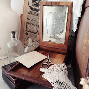 Victorian shaving box / shaving mirror with swallow motif, shaving box, wooden box with mirror, before 1900 image 1