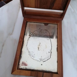 Victorian shaving box / shaving mirror with swallow motif, shaving box, wooden box with mirror, before 1900 image 6