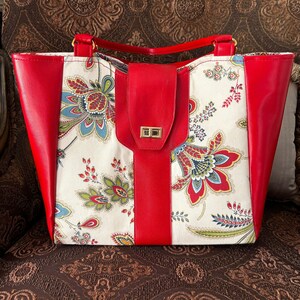 Bolso de hombro con cierre superior