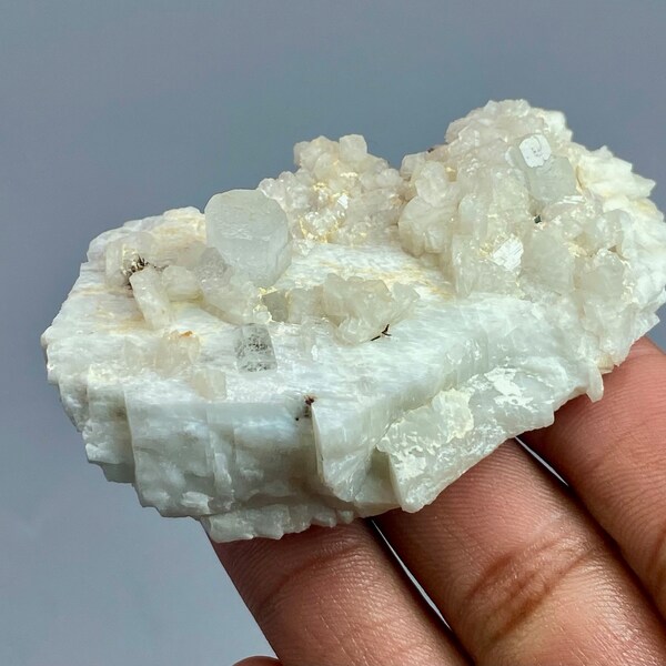 311 Carat BEAUTIFUL GOSHENITE on Matrix Specimen From Pakistan Size : 67x47x24 mm